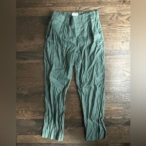 Aritzia Babaton Women’s stylish green high-waisted cropped pants crop ankle pant